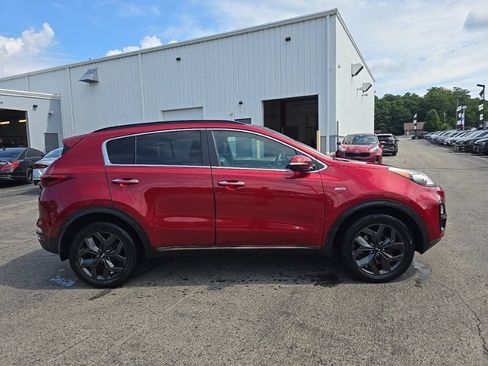Used 2020 Kia Sportage S w/ S Sunroof Package AWD/4WD image 9