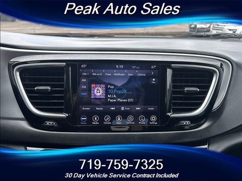 Used 2018 Chrysler Pacifica Touring-L w/ Premium Audio Group FWD image 20