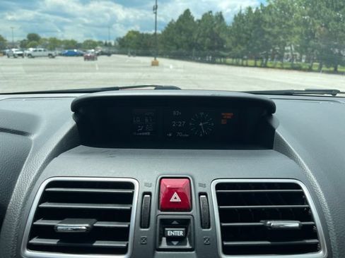 Used 2018 Subaru Forester 2.5i Touring AWD/4WD image 27