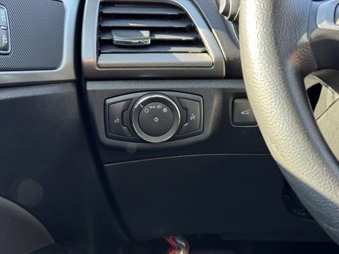 Certified 2020 Ford Fusion SE image 29