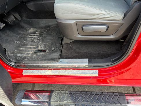 Used 2016 RAM 2500 Tradesman w/ Chrome Appearance Group image 24