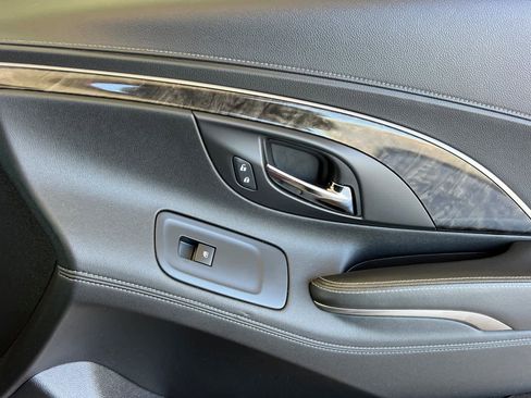 Used 2016 Buick LaCrosse Leather w/ Experience Buick Package FWD image 18