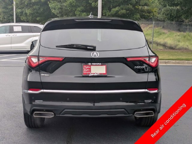 Used 2023 Acura MDX w/ Technology Package FWD image 5