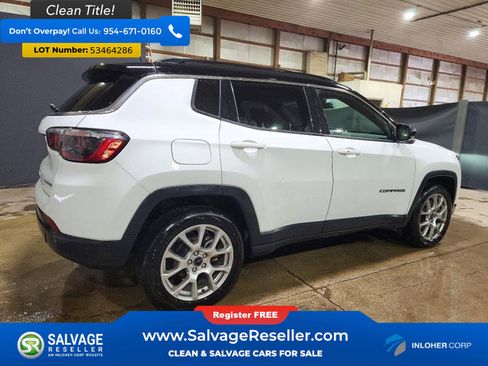 Used 2025 Jeep Compass Limited AWD/4WD image 4