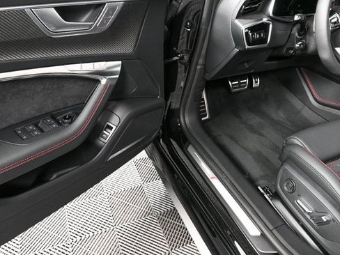 New 2026 Audi RS 7 Performance image 8