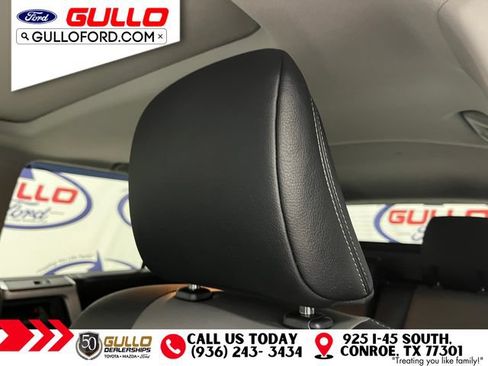Used 2022 Toyota 4Runner SR5 Premium w/ Moonroof Package AWD/4WD image 16