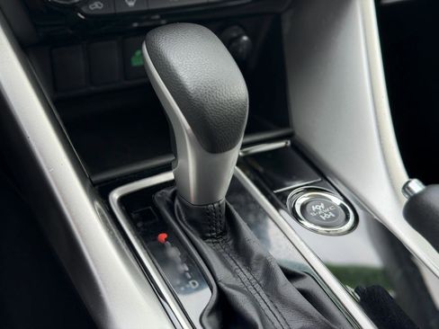 Used 2019 Mitsubishi Eclipse Cross ES AWD/4WD image 22
