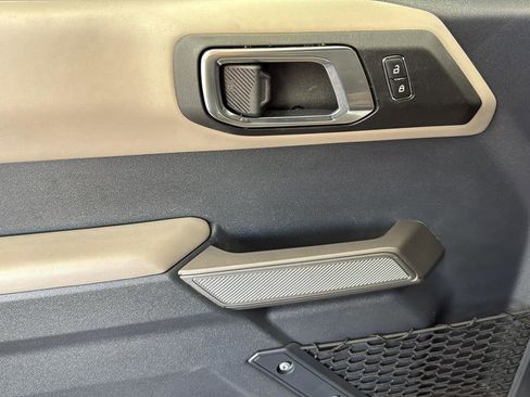 Certified 2023 Ford Bronco Wildtrak image 12