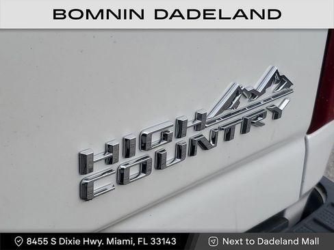 Used 2022 Chevrolet Silverado 3500 High Country image 7