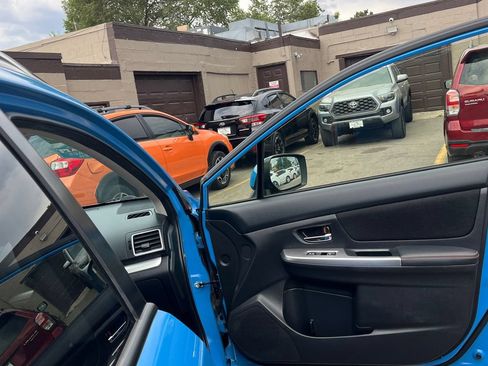 Used 2016 Subaru Crosstrek 2.0i Premium w/ Popular Package #2 AWD/4WD image 11