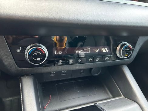 Used 2022 Mitsubishi Outlander SE image 26