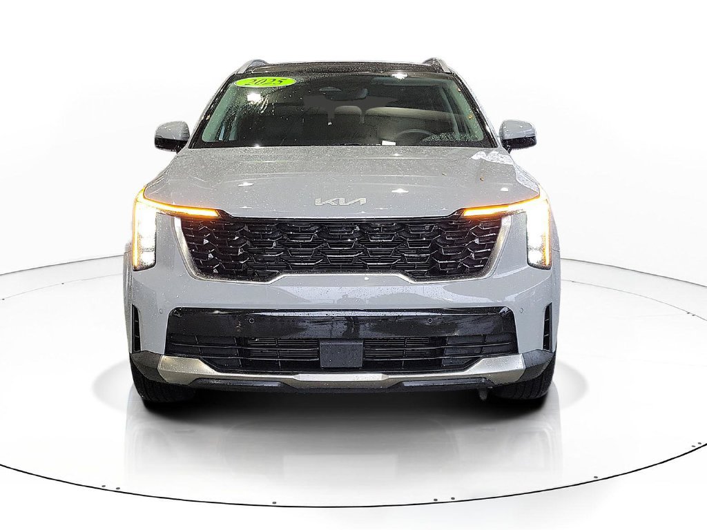 Certified 2025 Kia Sorento S w/ Panoramic Sunroof Package FWD image 2