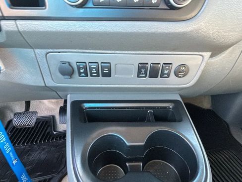 Used 2014 Nissan NV 3500 SL w/ Technology Package RWD image 31