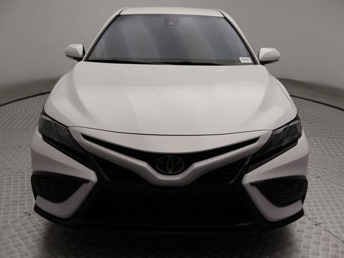 Used 2023 Toyota Camry SE FWD image 5