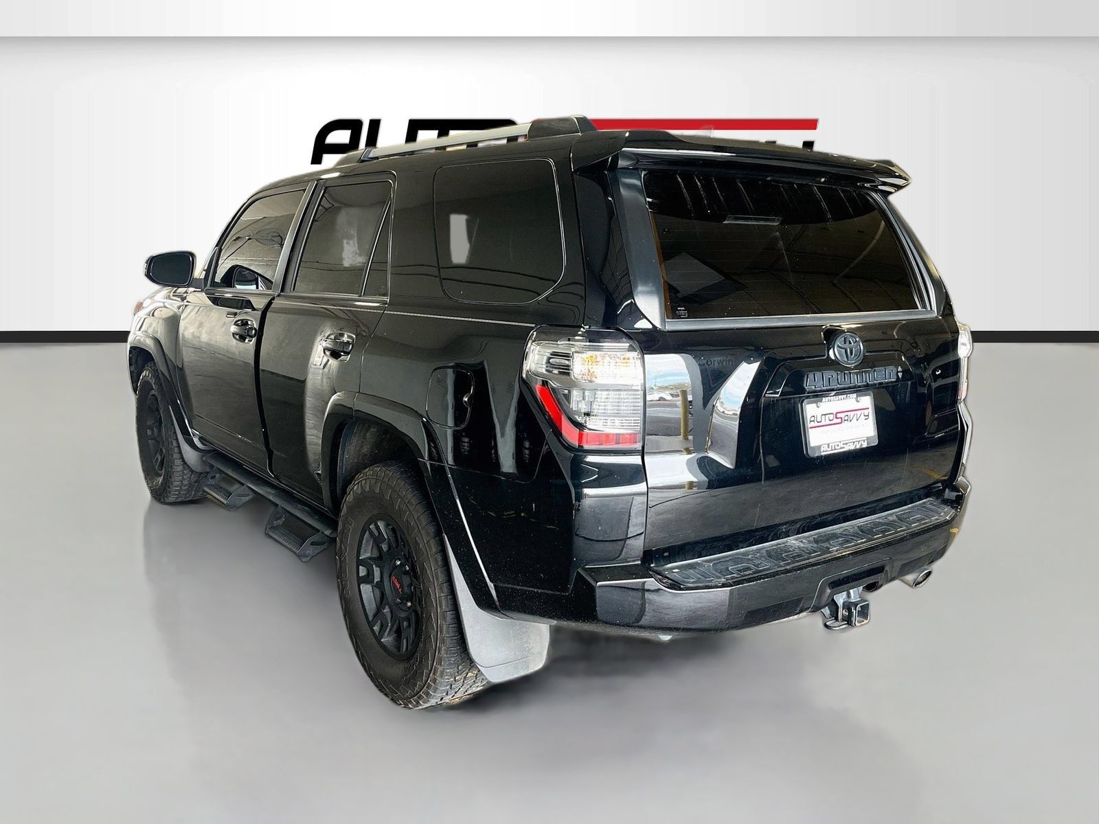 Used 2021 Toyota 4Runner SR5 Premium w/ Moonroof Package RWD image 5