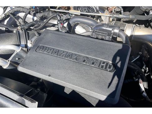 Used 2024 Chevrolet Silverado 3500 LTZ image 33