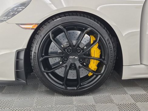 Certified 2020 Porsche 718 Cayman GT4 RWD image 21