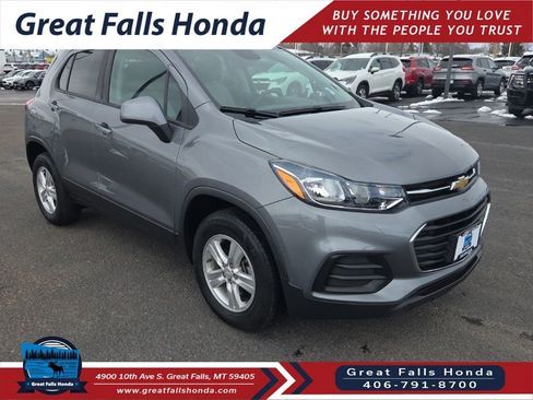 Used 2020 Chevrolet Trax LS w/ Tint and Cruise Package image 1