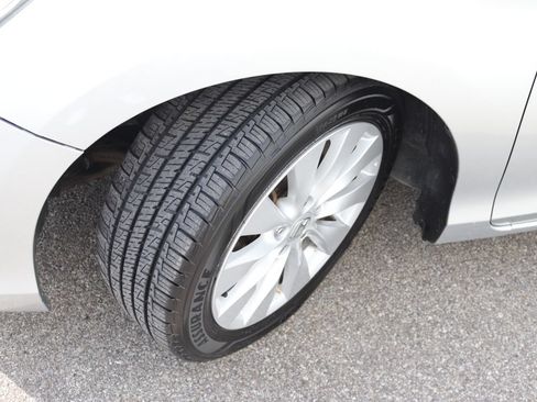 Used 2013 Honda Accord EX-L image 9