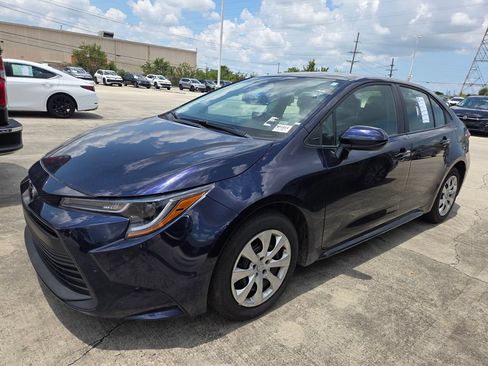 Used 2026 Toyota Corolla LE FWD image 1