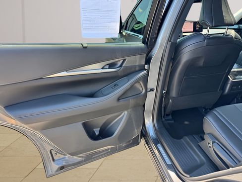 Used 2024 INFINITI QX60 Luxe FWD image 14