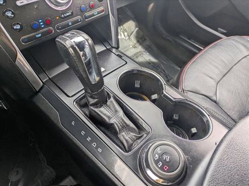 Used 2018 Ford Explorer Sport w/ Equipment Group 401A AWD/4WD image 13