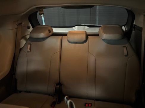 Used 2021 Toyota Sienna XLE FWD image 29