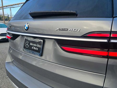 Used 2024 BMW X7 xDrive40i image 16