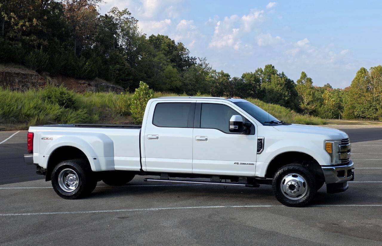 Used 2017 Ford F350 Lariat AWD/4WD image 31