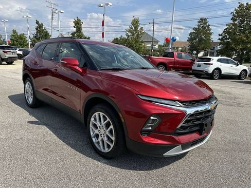 Certified 2024 Chevrolet Blazer LT w/ Sound & Technology Package AWD/4WD image 11