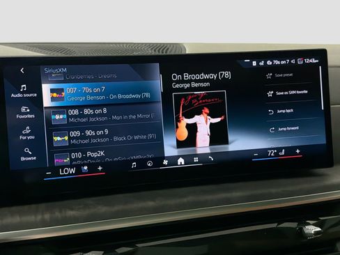 New 2026 BMW X5 xDrive50e w/ Executive Package image 14