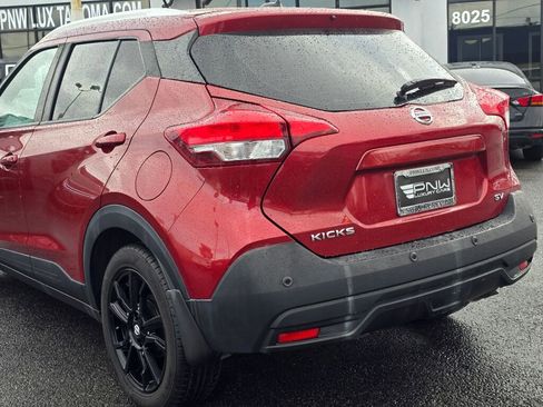 Used 2020 Nissan Kicks SV image 6