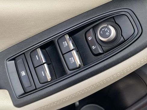 Certified 2021 Subaru Forester Limited image 18