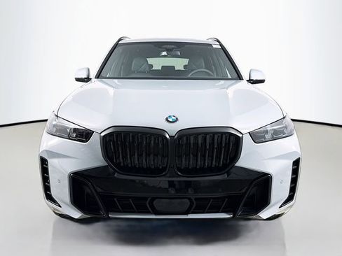 New 2026 BMW X5 xDrive40i w/ M Sport Package image 2