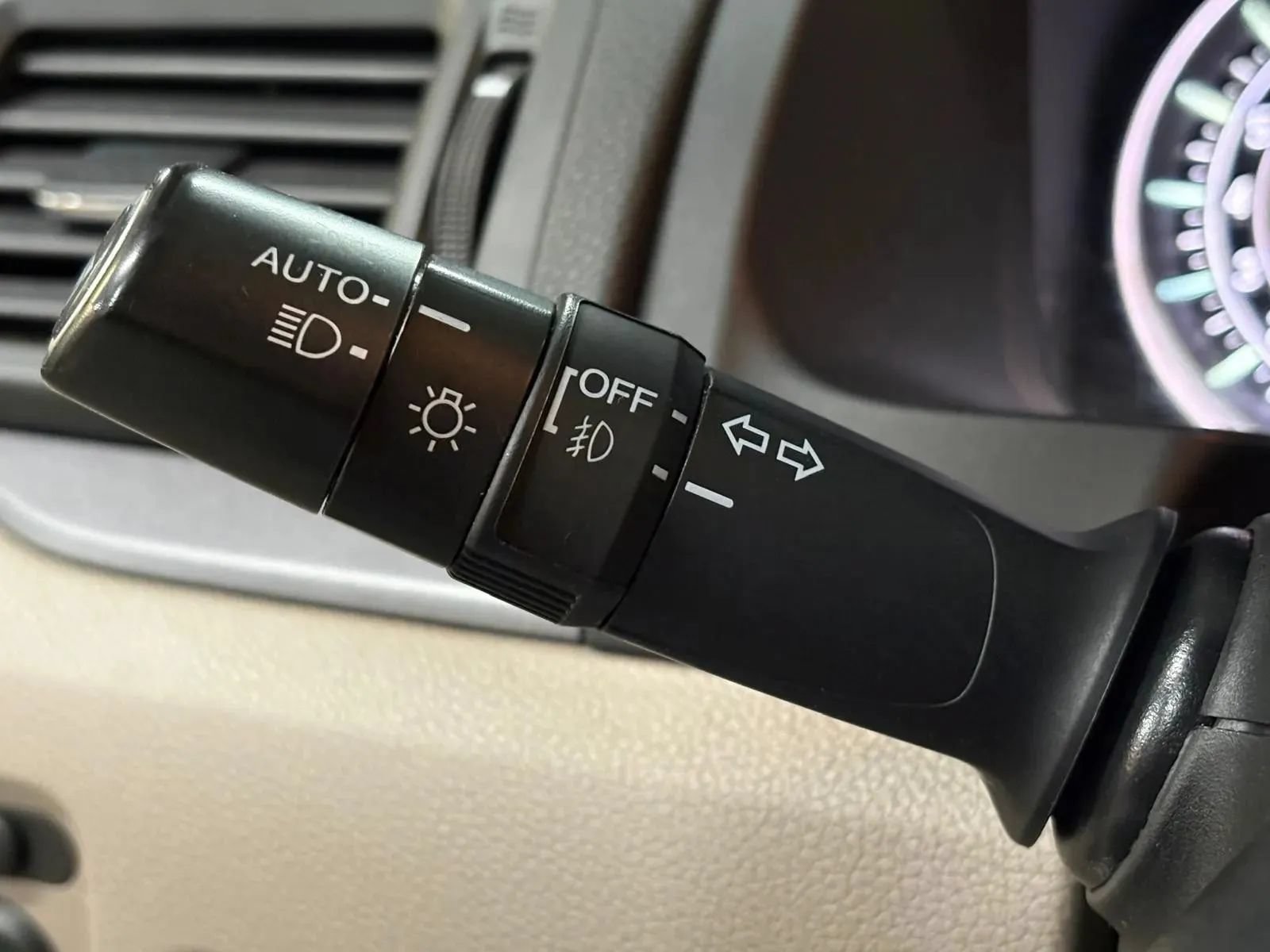 Used 2017 Honda Pilot EX-L image 38