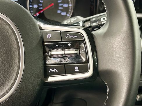 Certified 2023 Kia Sorento EX w/ Panoramic Sunroof Package FWD image 19