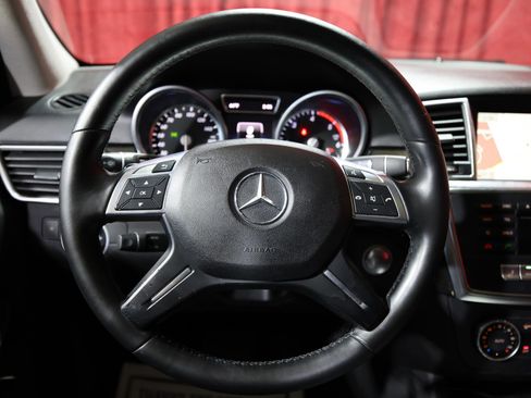 Used 2015 Mercedes-Benz ML 250 BlueTEC 4MATIC image 16
