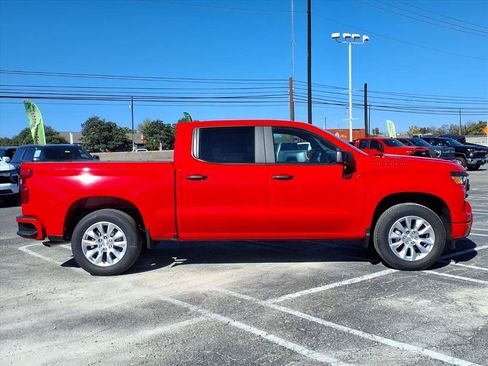 New 2026 Chevrolet Silverado 1500 Custom image 3