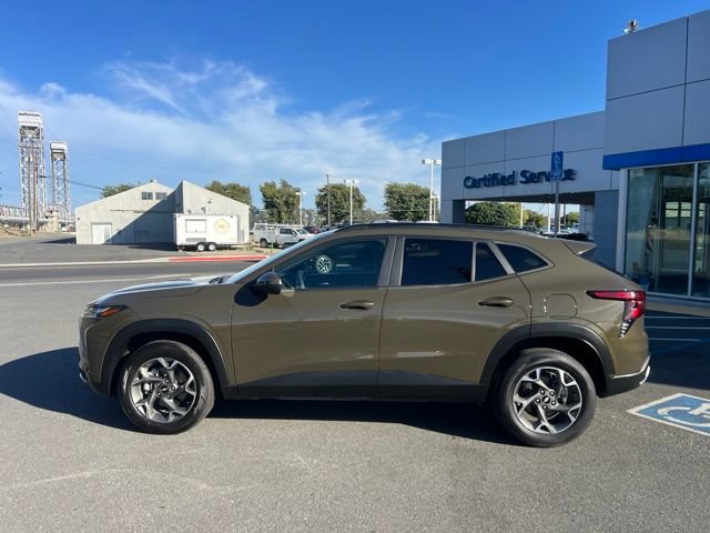 Used 2024 Chevrolet Trax LT FWD image 11