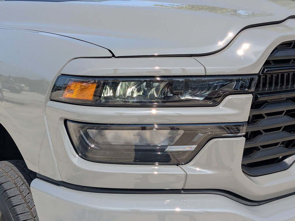 New 2026 RAM 3500 Big Horn AWD/4WD image 9