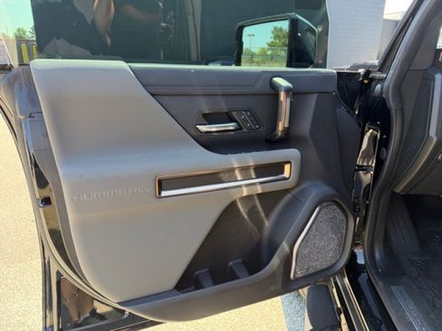 Used 2025 GMC Hummer EV 2X AWD/4WD image 20