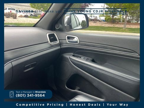 Used 2019 Jeep Grand Cherokee Limited w/ Luxury Group II image 29