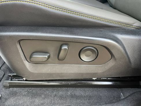 Used 2023 Chevrolet Colorado ZR2 w/ ZR2 Convenience Package III AWD/4WD image 22