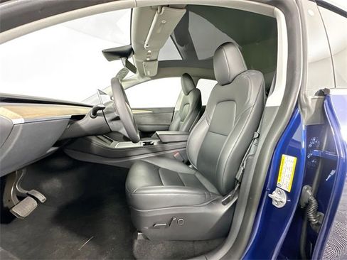 Used 2023 Tesla Model Y Long Range image 4