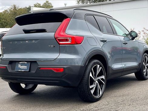 Used 2021 Volvo XC40 T5 R-Design w/ Climate Package image 13