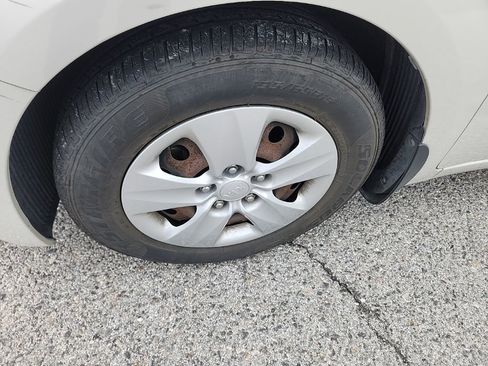 Used 2014 Kia Forte LX image 8