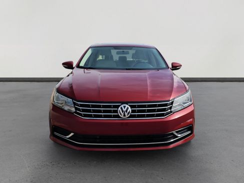Used 2017 Volkswagen Passat 1.8T SE image 8