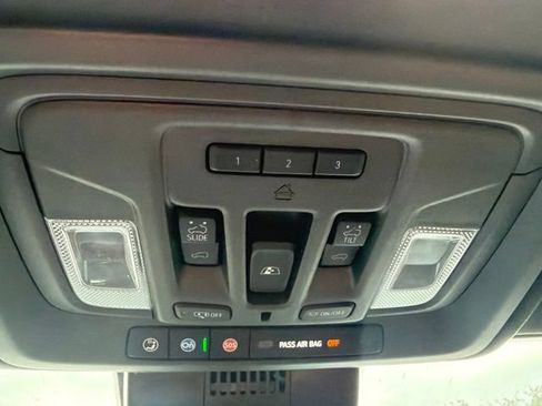Used 2025 GMC Sierra 2500 Denali Ultimate AWD/4WD image 23