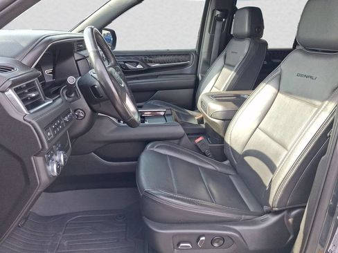 Used 2022 GMC Yukon Denali AWD/4WD image 9