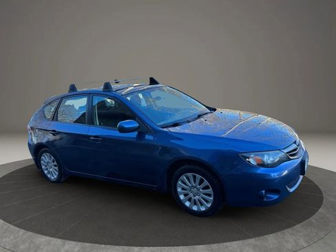 Used 2011 Subaru Impreza 2.5i Premium w/ PWR Moonroof Value Pkg image 10